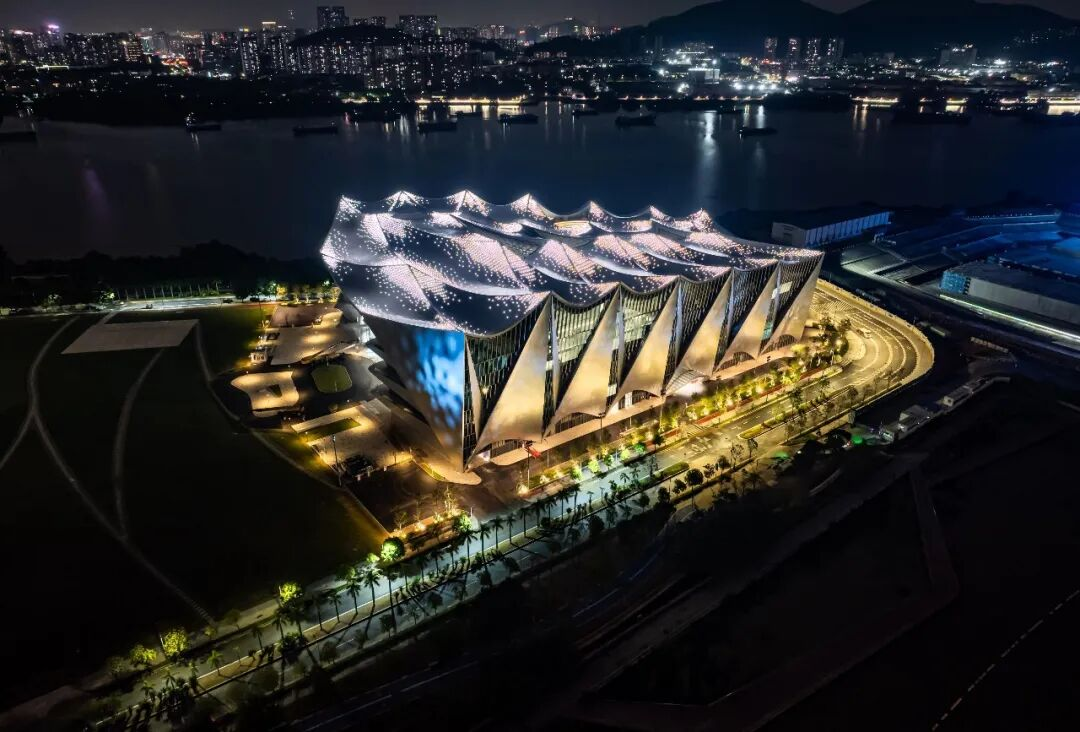 南沙地标+1！利亚德助力大湾区科学会堂全面亮相，点亮珠江科创夜